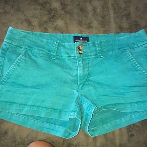 Green AE stretch shorts size 6